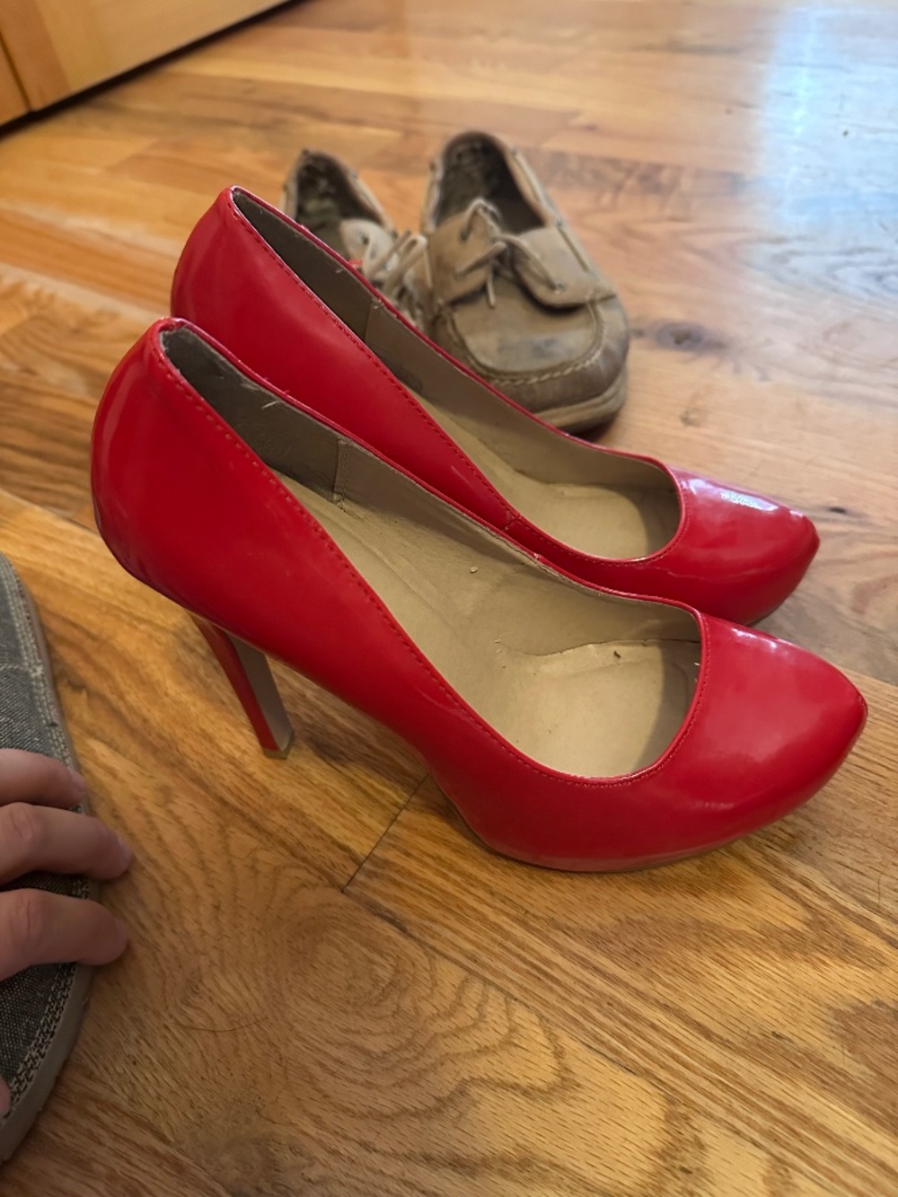 Charlotte rousse pumps